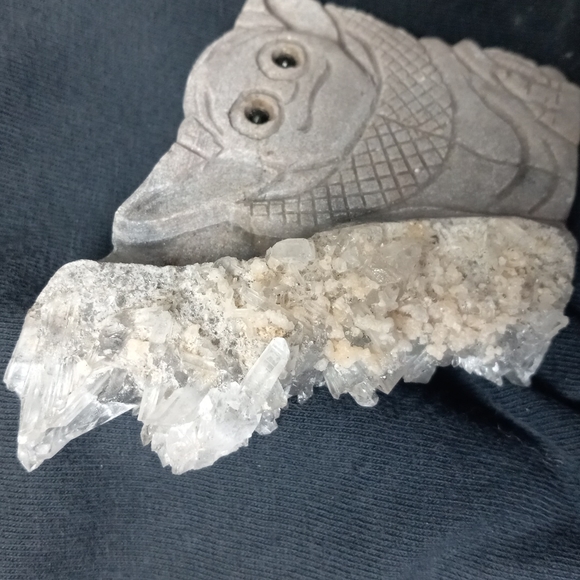 GEMSTONE HEALING STONE ONE OF A KIND CARVED QUARTZ YODA - Picture 5 of 6